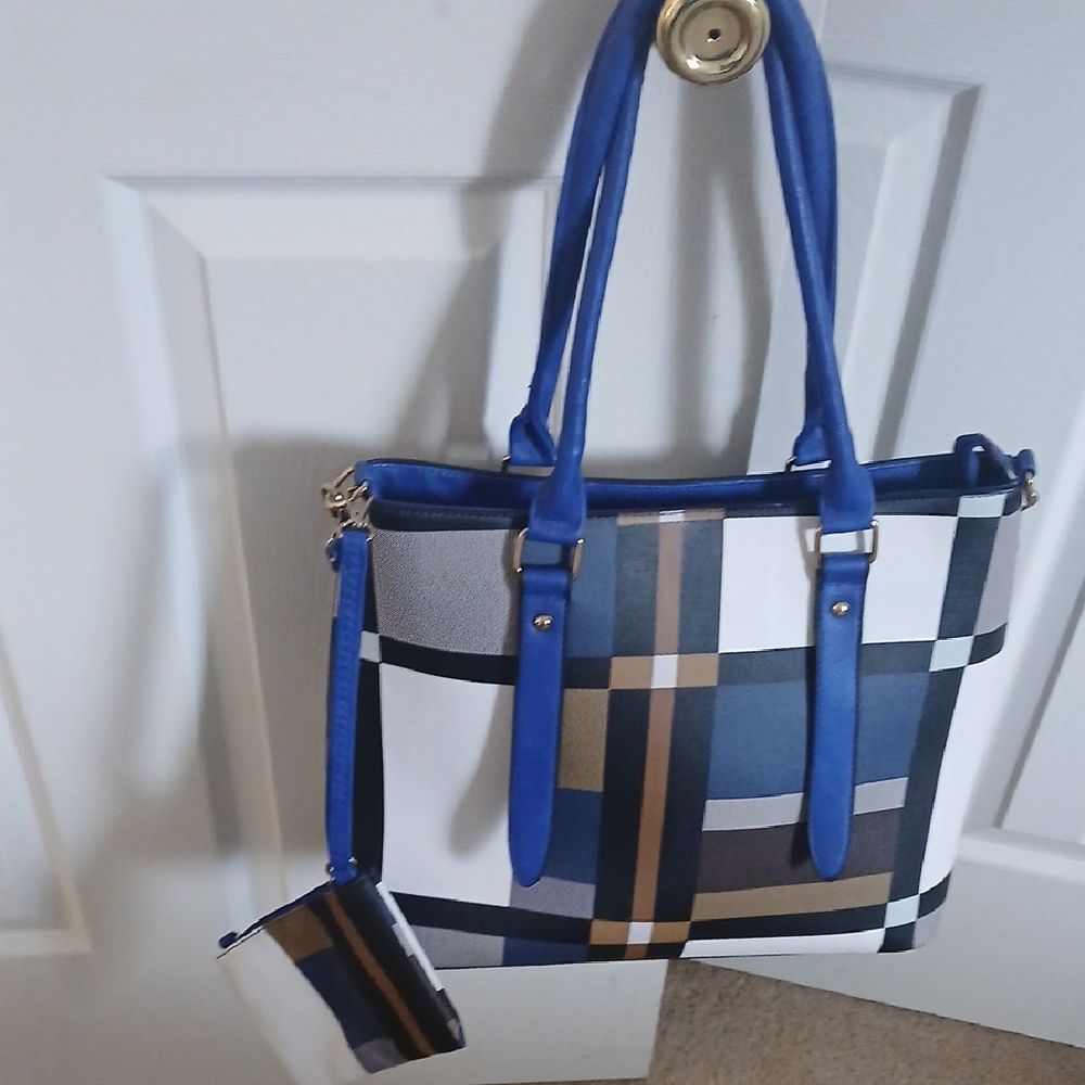 Blue Plaid Pattern Tote Bag with Wristlet